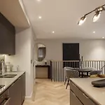 9 Kings, Hudson Quarters- Free Parking Apartman York