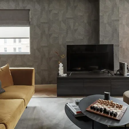 Apartment 9 Kings, Hudson Quarters- Free Parking *