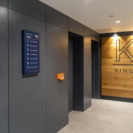 9 Kings, Hudson Quarters- Free Parking 约克